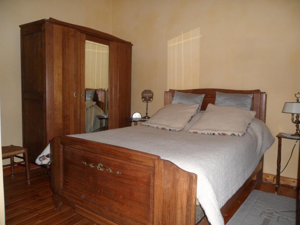 Chambres D'Hotes Casa Sylvana Saint-Dalmas-de-Tende Rum bild