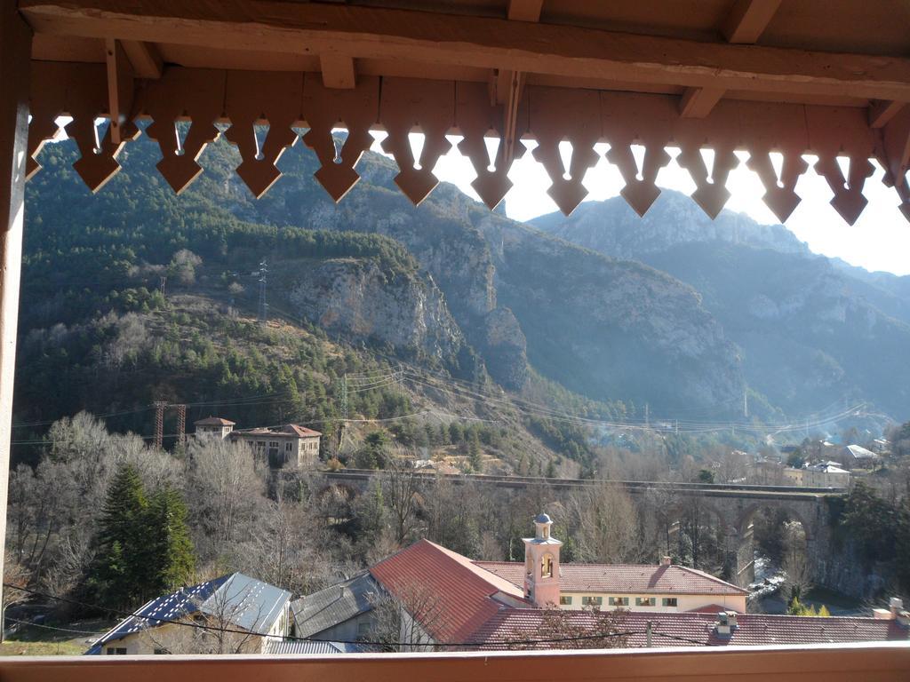 Chambres D'Hotes Casa Sylvana Saint-Dalmas-de-Tende Exteriör bild